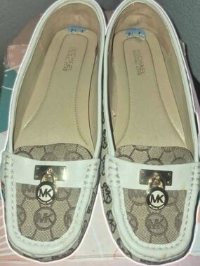 Michael Kors White and Brown Signature Logo Loafers